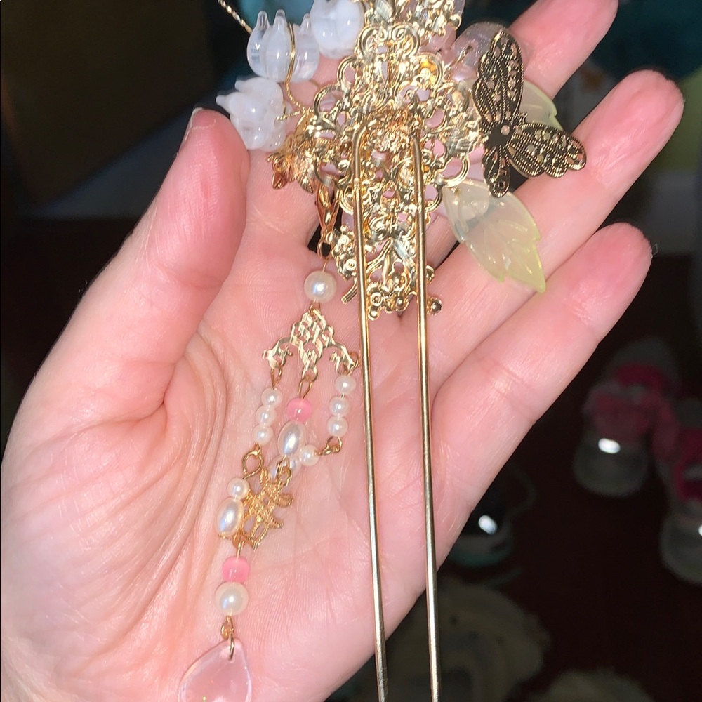 Floral Hairpin with Pink and Gold Accents - Picture 4 of 6